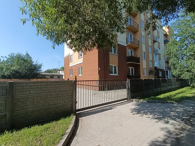 1-комнатная квартира 38 кв.м. , Россия, Калининградская область, Гурьевский район, Гурьевск г., Заречная ул., 28 (фото 3 из 21)
