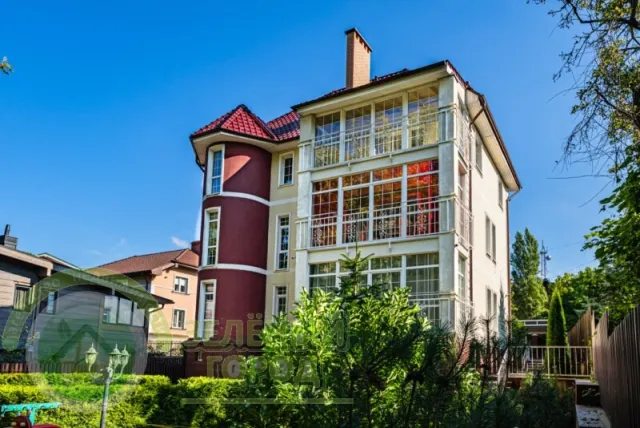 3-комнатная квартира 130 кв.м. Пионерский г., Пионерская ул., 6Б (фото 3 из 50)