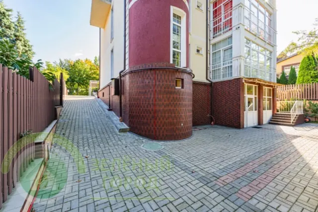 3-комнатная квартира 130 кв.м. Пионерский г., Пионерская ул., 6Б (фото 6 из 50)