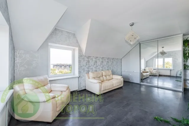 2-комнатная квартира 61.5 кв.м. Пионерский г., Советская ул., 4 (фото 1 из 32)