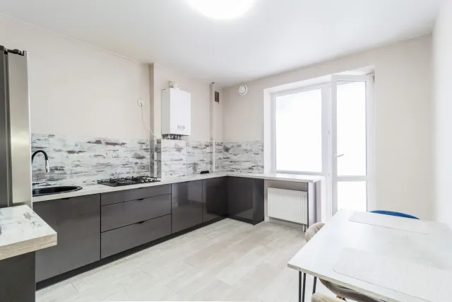 2-комнатная квартира 62 кв.м. Калининград г., Суздальская ул., 11 (фото 3 из 40)