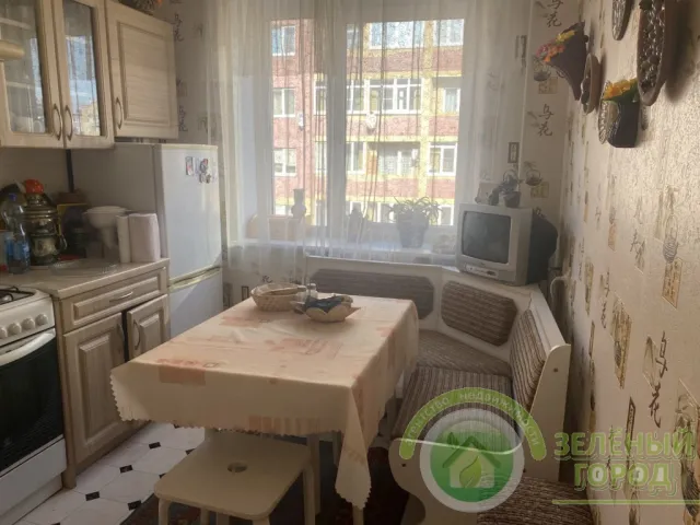 2-комнатная квартира 49 кв. м Зеленоградск, улица Тургенева,12