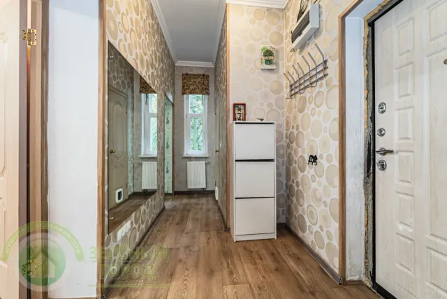 4-комнатная квартира 108 кв. м Калининград, Краснодонская улица,8