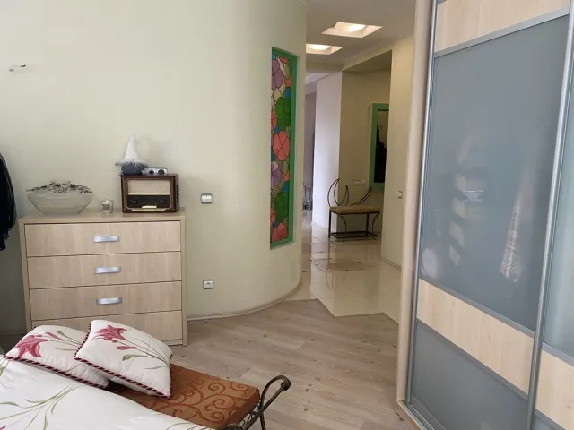 2-комнатная квартира 72 кв. м Зеленоградск, Лесопарковая улица,2А