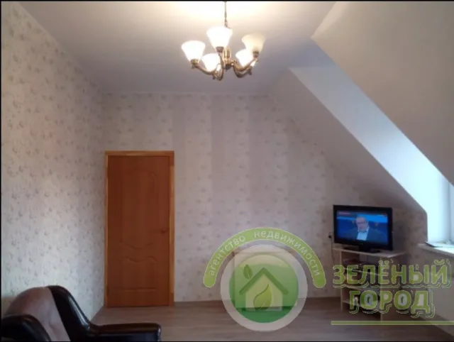 2-комнатная квартира 63 кв. м Пионерский, Комсомольская улица,11
