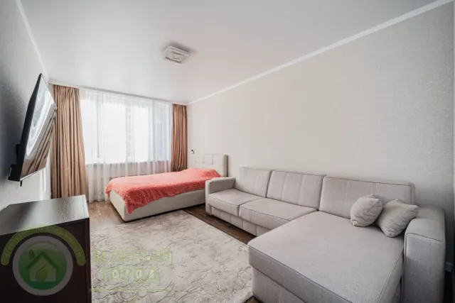 1-комнатная квартира 41 кв. м Калининград, Кипарисовая улица,4