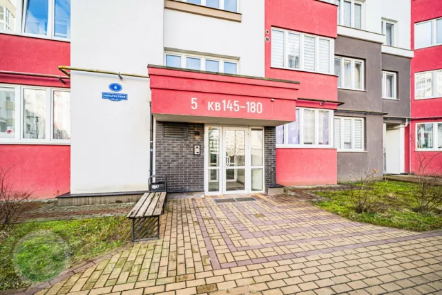 1-комнатная квартира 41 кв. м Калининград, Кипарисовая улица,4