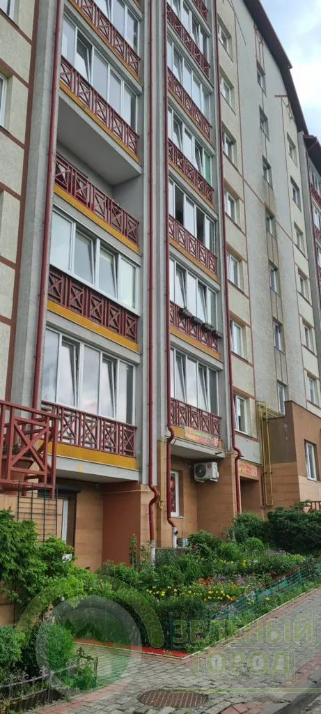 4-комнатная квартира 94 кв. м Пионерский, Флотская улица,15