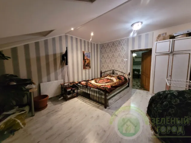 4-комнатная квартира 94 кв. м Пионерский, Флотская улица,15