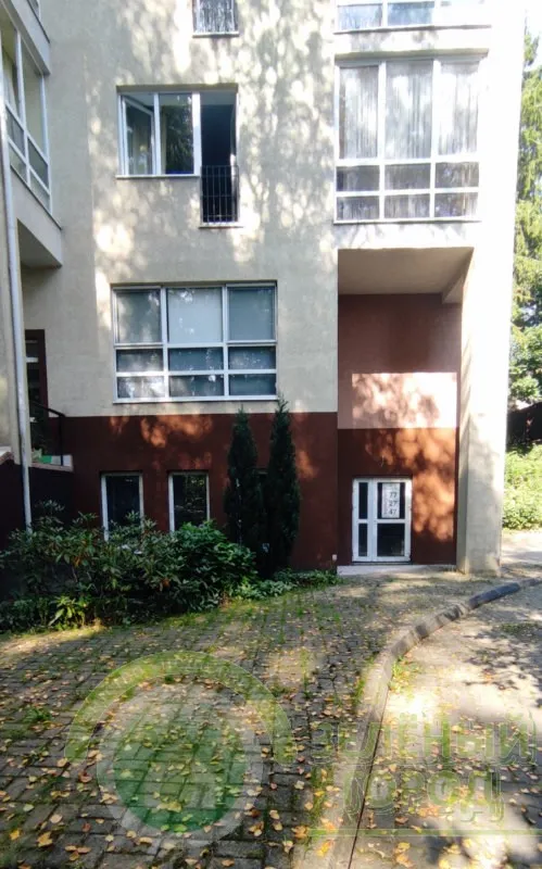 4-комнатная квартира 185 кв. м Светлогорск, Садовая улица,12