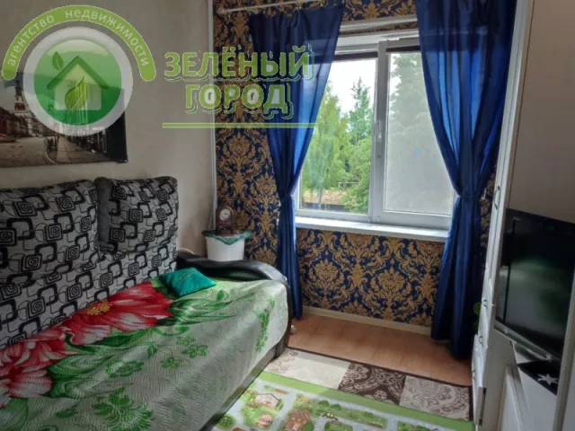 2-комнатная квартира 36 кв. м посёлок Каменка, Заводская улица,3