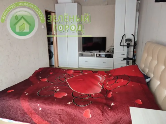 2-комнатная квартира 36 кв. м посёлок Каменка, Заводская улица,3
