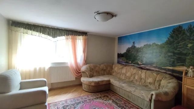 4-комнатная квартира 106 кв. м Светлогорск, улица Горького,2
