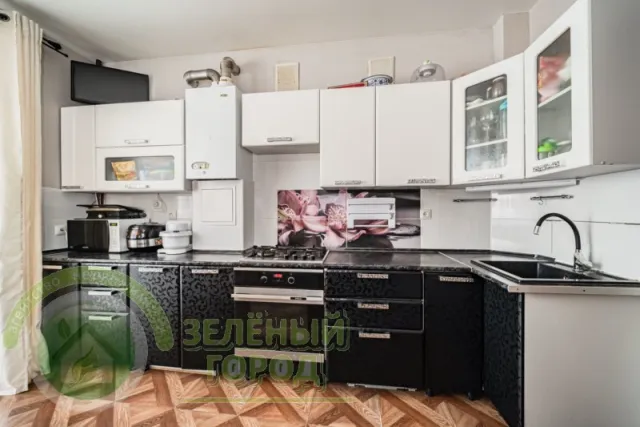 5-комнатная квартира 122 кв. м Пионерский, Южная улица