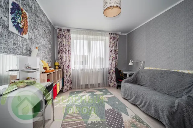 5-комнатная квартира 122 кв. м Пионерский, Южная улица