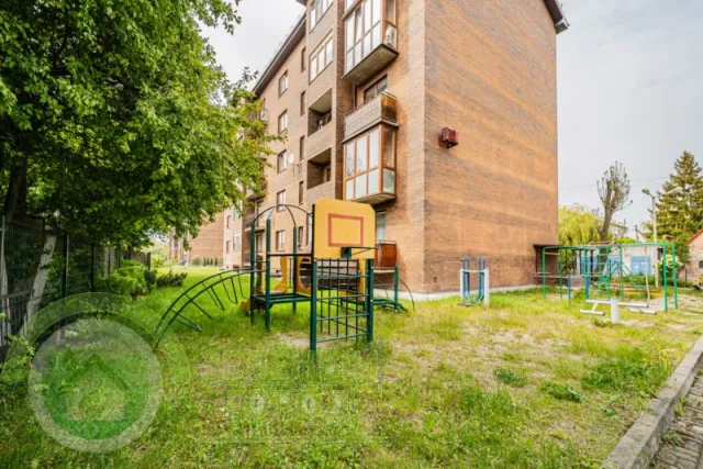 5-комнатная квартира 122 кв. м Пионерский, Южная улица
