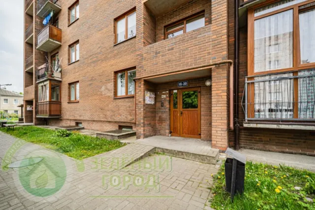 5-комнатная квартира 122 кв. м Пионерский, Южная улица
