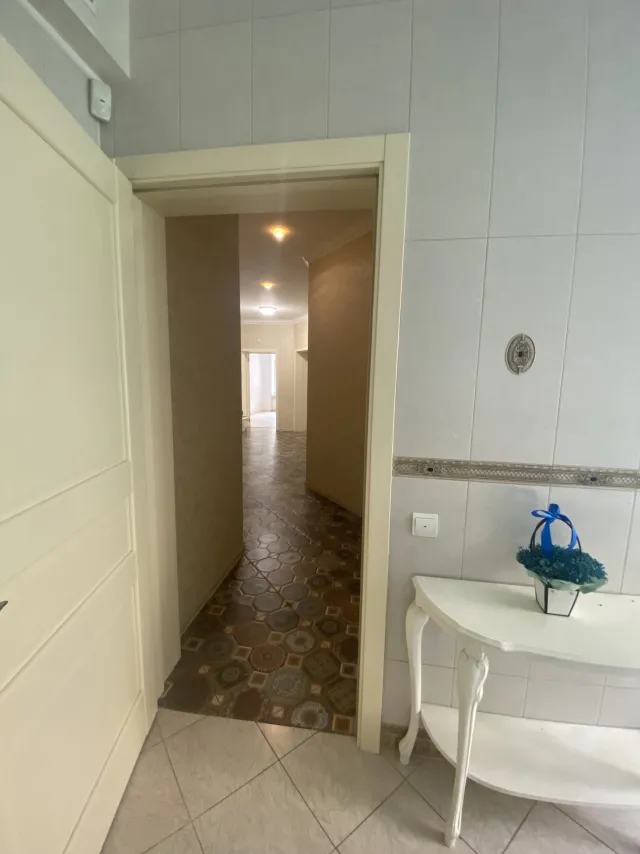 3-комнатная квартира 97 кв. м Калининград, Красная улица,7