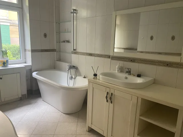 3-комнатная квартира 97 кв. м Калининград, Красная улица,7