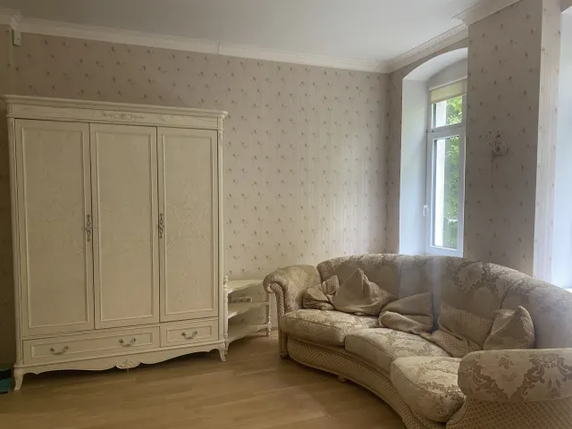 3-комнатная квартира 97 кв. м Калининград, Красная улица,7