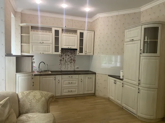 3-комнатная квартира 97 кв. м Калининград, Красная улица,7