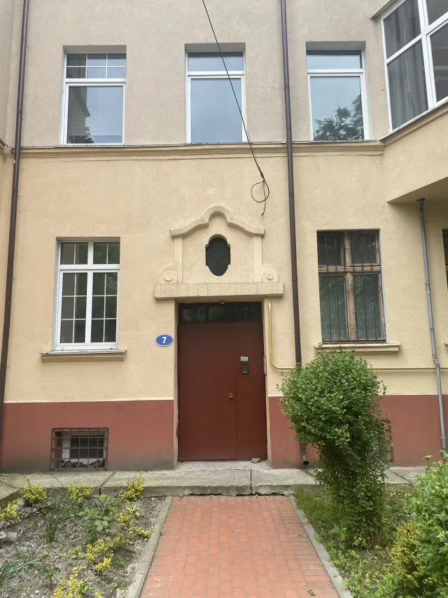 3-комнатная квартира 97 кв. м Калининград, Красная улица,7