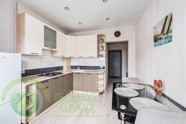 1-комнатная квартира 37.2 кв. м Пионерский, Рабочая улица,46