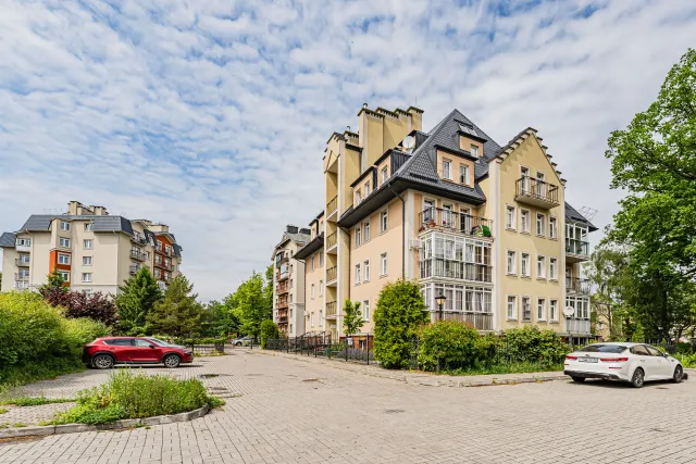 2-комнатная квартира 61.4 кв. м Пионерский, Парковая улица,2