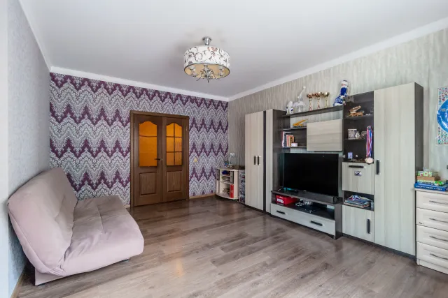3-комнатная квартира 76 кв. м Калининград, улица Олега Кошевого,13