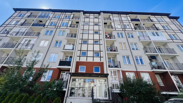 3-комнатная квартира 70.4 кв. м Светлогорск, Цветочная улица,1
