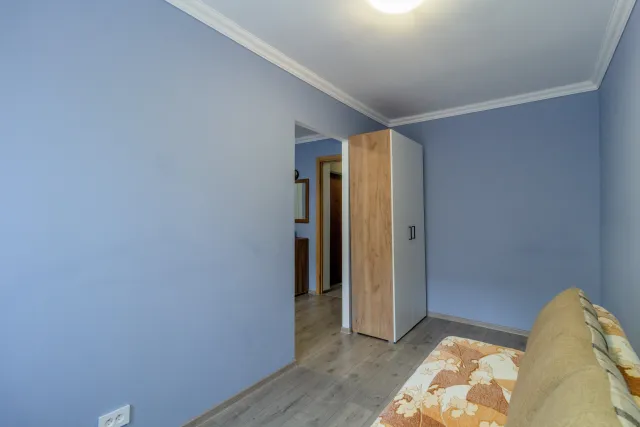 2-комнатная квартира 29.2 кв. м Калининград, улица Маршала Борзова,93