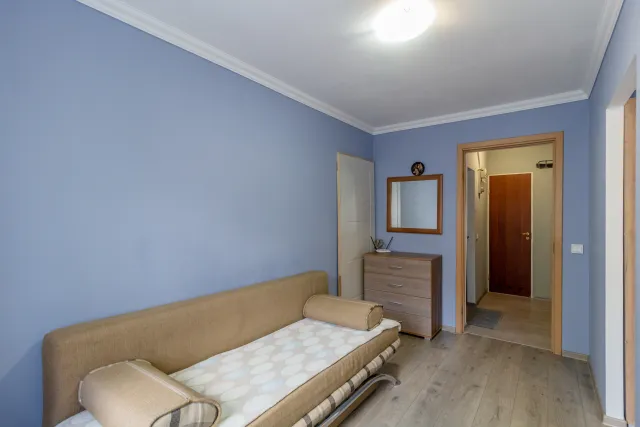 2-комнатная квартира 29.2 кв. м Калининград, улица Маршала Борзова,93