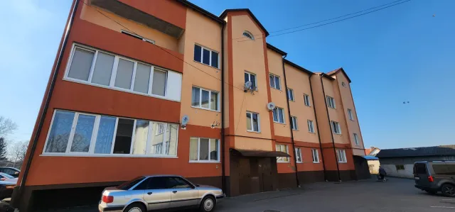 4-комнатная квартира 143 кв. м Полесск, Театральная улица,38