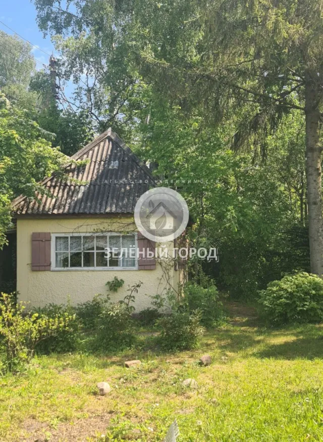 Участок 8.2 соток  Пионерский г. Центральный проезд