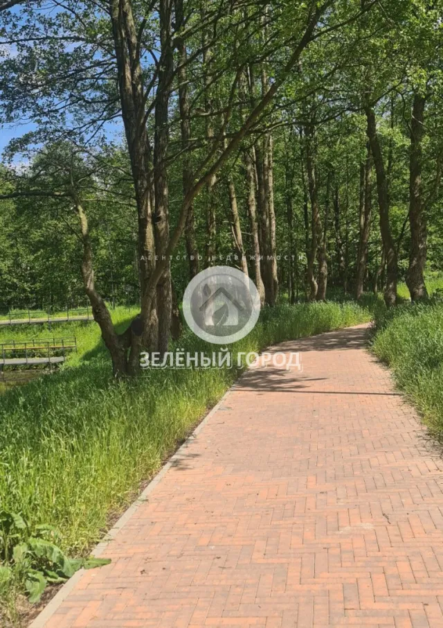 Участок 8.2 соток  Пионерский г. Центральный проезд