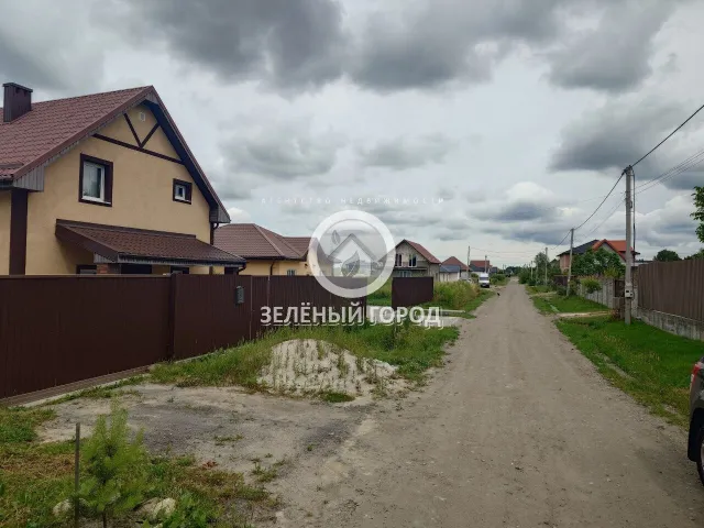 Участок 6 соток  Заозерье п. Степная ул., 6