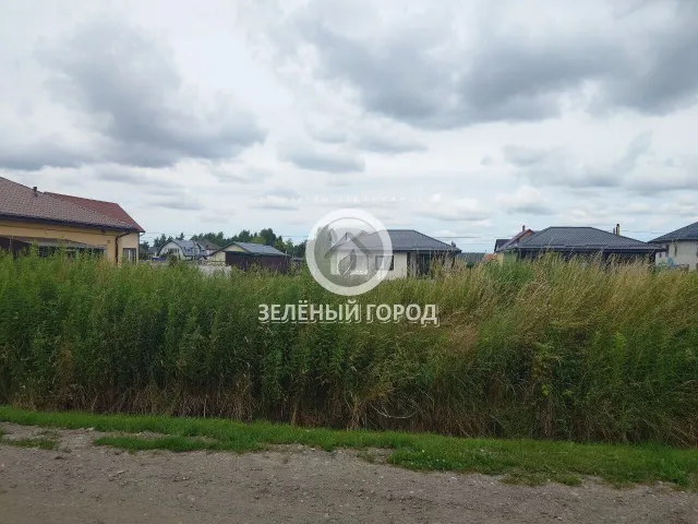 Участок 6 соток  Заозерье п. Степная ул., 6