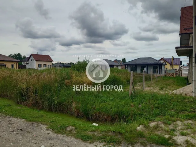 Участок 6 соток  Заозерье п. Степная ул., 6