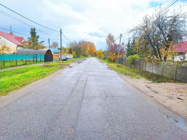 Участок 10 соток  Моховое п. Дорожная ул.