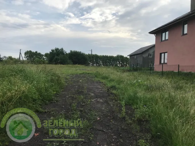 Участок 13 соток  поселок Листовое 