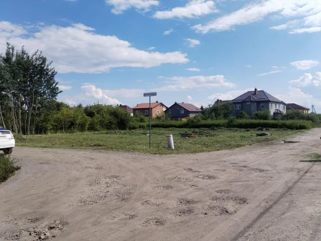 Участок 10 соток  посёлок Ново-Дорожный Новомосковская улица