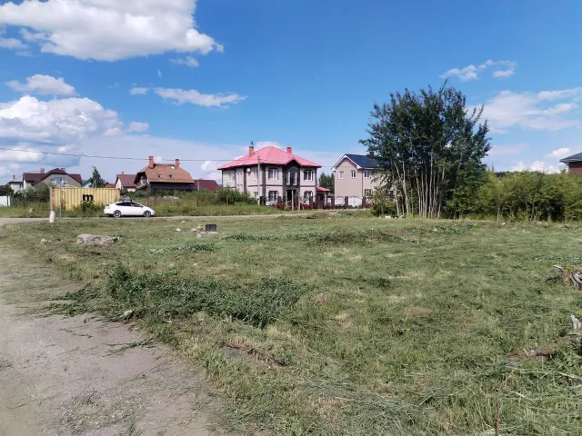 Участок 10 соток  посёлок Ново-Дорожный Новомосковская улица