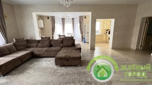 Дом 202 кв.м. Каштановка п., Зеленая ул.