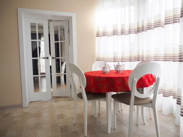 Дом 246 кв.м. Заостровье п., 1-я Волшебная ул.