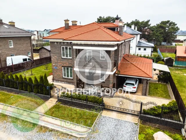 Дом 234 кв.м. Заостровье п., Жемчужная ул., 5