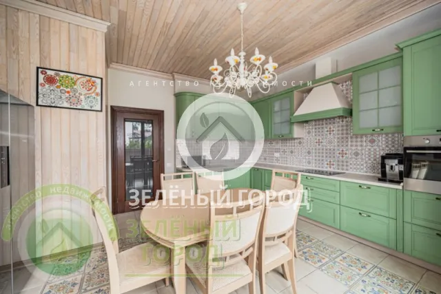 Дом 234 кв.м. Заостровье п., Жемчужная ул., 5