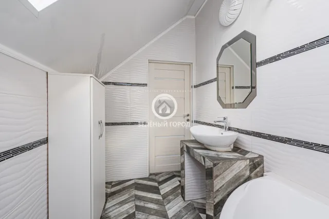 Дом 141.1 кв.м. Гурьевск г., 50 - летия Победы ул.