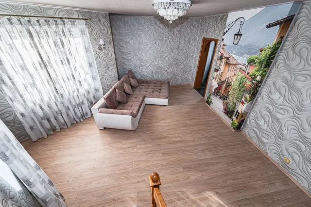 Дом 100 кв.м. Горбатовка п., Одуванчика пер.