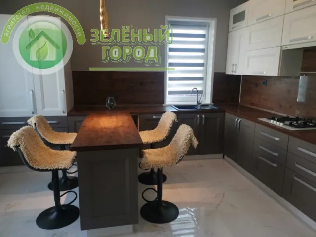 Дом 180 кв. м Зеленоградск, Престижная улица,43