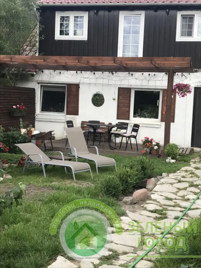 Часть дома 80 кв. м поселок Низовка, Каштановая улица